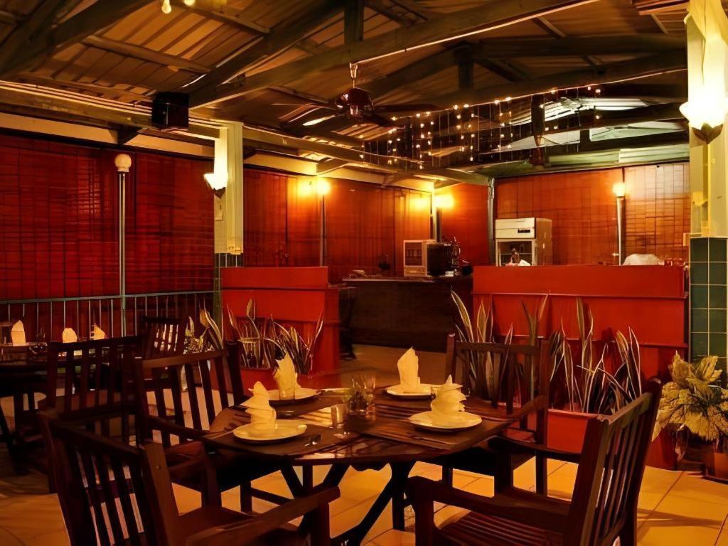 海洋公园康达泰酒店 亞庇 外观 照片